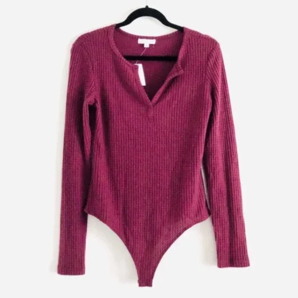 Socialite Bodysuit L NWT Waffle Knit Split V-neck Maroon Warm Fall Winter Cozy - Picture 3 of 10
